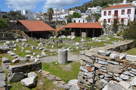 Mausoleum of Halicarnassus Ruins (Illustration) - World History ...