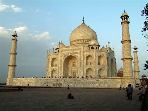 File:Agra-Taj-Mahal-Mausoleum-architecture-Apr-2008-04.JPG - Wikipedia ...