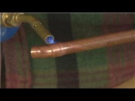 Home Remodeling Tips : How to Sweat Copper Pipe - YouTube