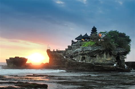 Tanah Lot Sunset Tour | Half Day Tours | Family Bali Tours