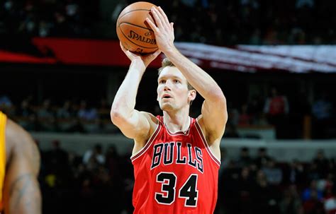 Photo Gallery: Bulls vs. Cavaliers (02.12.15) Photo Gallery | NBA.com