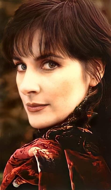 Enya 1997 | Celtic woman, Beautiful voice, Celtic music