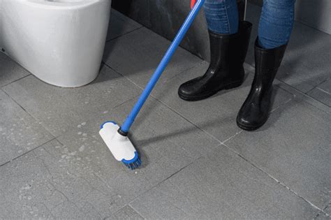 How To Clean Bathroom Floor Tiles