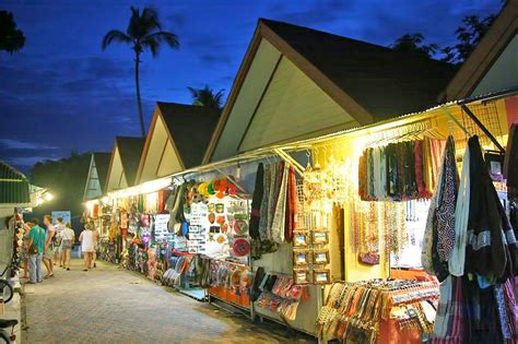 9 Best Places to Go Shopping in Phi Phi Island - Where to Shop in Phi ...