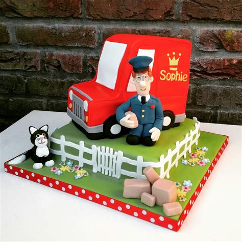 Pat Postman or Pieter Post Birthday cake using fondant, van is also ...