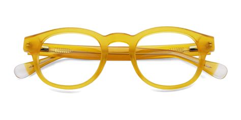 How to Wear Yellow Glasses: A Style Guide