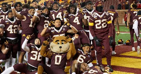 The Minnesota Golden Gophers Football Team is Ranked #14 in Fan Pulse ...