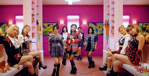 TWICE to release their first full English Single "The Feels"