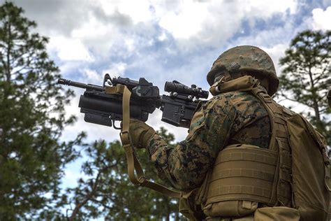 Marines perform ‘arduous’ evaluation of new grenade launcher > United ...