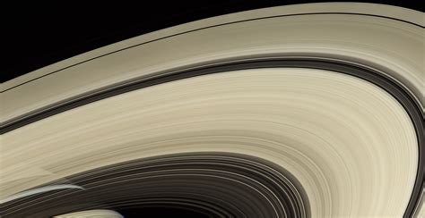 Saturn's Gorgeous Rings Shine in Breathtaking NASA Photo | Space