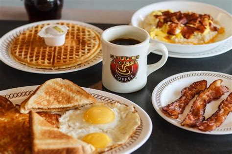 10 Fast Food Restaurants Serve Breakfast All Day