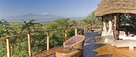 What is an Eco Lodge? (The Top 10 Eco Lodges in the World)