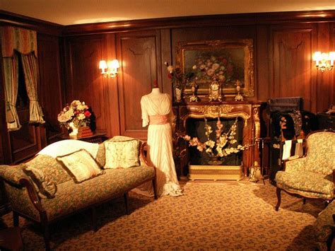 Inside the 1st Class Passenger Room at the Titanic Exhibit | Titanic ...