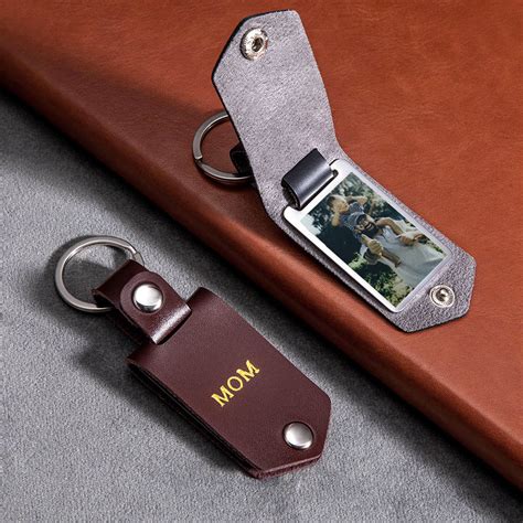 Customized Artificial Leather Photo Keychain