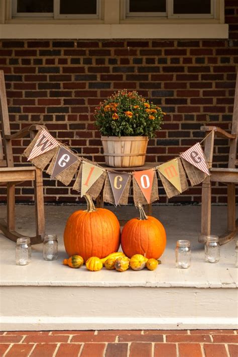 3 Stylish Outdoor Fall Parties to Throw Before December ...