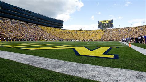 Michigan Stadium Wallpaper - WallpaperSafari