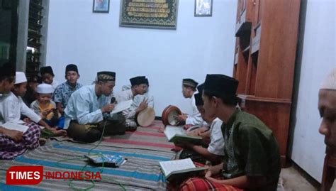 Sholawatan di Rumah Warga Mewarnai Keakraban Satgas TMMD REG 106 ...