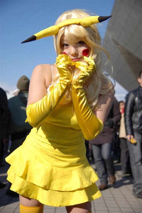 Pikachu Cosplay - Cosplay Review