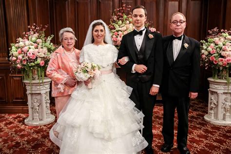 Big Bang Theory wedding photos: See Jim Parsons, Mayim Bialik