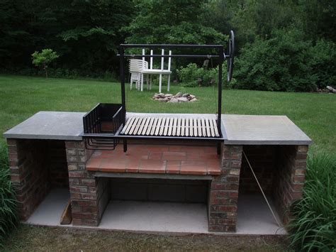 Argentine Grill Built In - I loved thier outdoor set up. - irene-montero