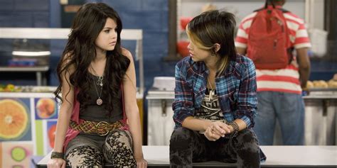 Selena Gomez's Alex Nearly Had Queer Wizards Of Waverly Place Romance