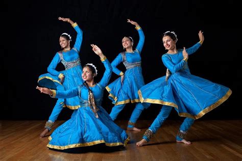 Kathak Dance Costume - Lucknow Gharana 1 - bharatanatyam world