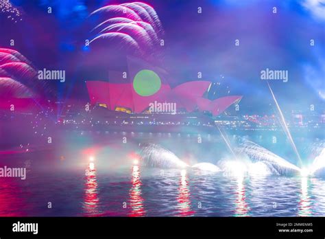 Fireworks conclude Australia Day 2023 at Sydney Opera House. The annual ...