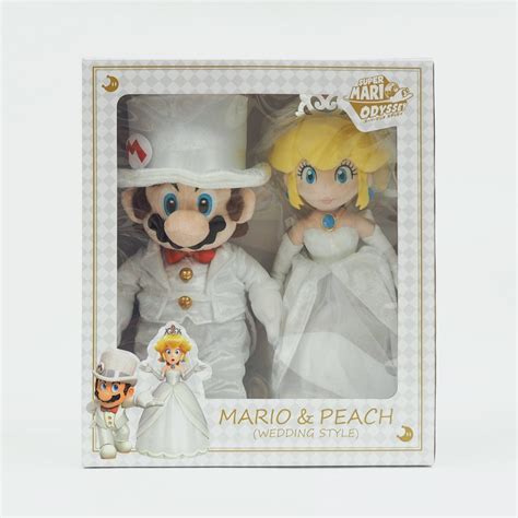 Photos of the new Mario and Peach wedding plushies from Super Mario Odyssey