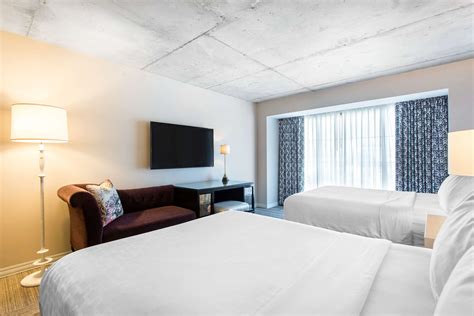 Hotel Rooms In New Orleans | Cambria New Orleans Downtown Warehouse ...