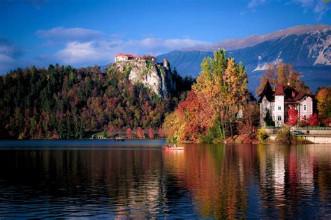 lake-bled-castle-autumn - TRAVELSLOVENIA.ORG – All You Need To Know To ...