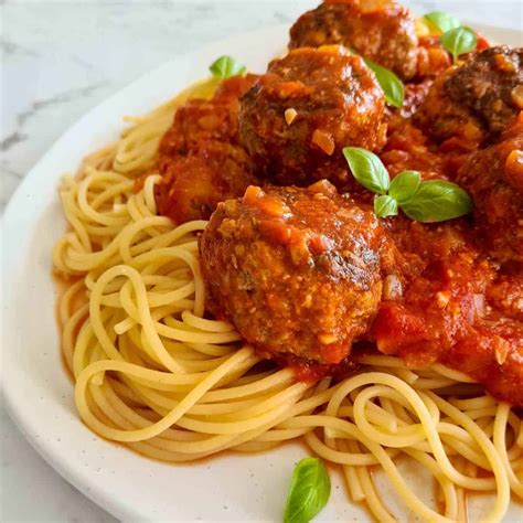 Spaghetti and Meatballs - Casually Peckish