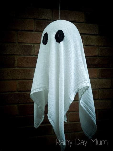 Floating Ghosts DIY Craft for Halloween | Floating ghosts, Ghost diy ...