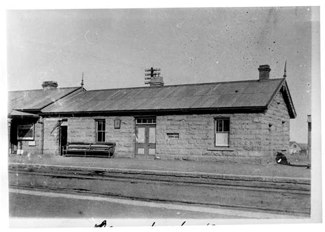 Noupoort, 1909. Station building. - Atom site for DRISA