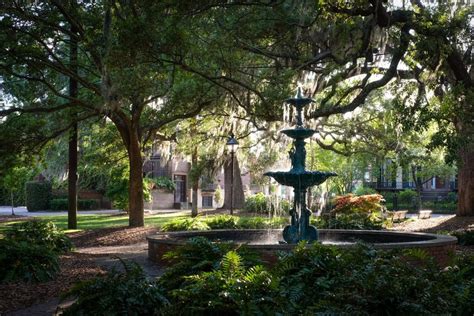 16 Reasons to Fall in Love with Savannah, Georgia - Adventurous Kate ...