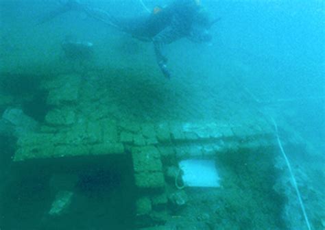 Underwater Archaeologists Uncovering Secrets of Sunken Pirate City ...