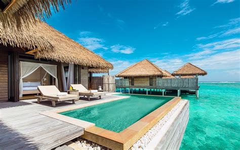 12 Best Overwater Bungalows in the Maldives | PlanetWare