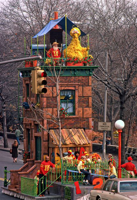 Macy's Thanksgiving Day Parade - Muppet Wiki