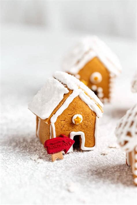 Mini Gingerbread Houses - Baked Ambrosia