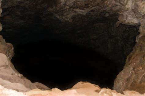 Bottomless Pit (Carlsbad Caverns National Park) - All You Need to Know ...