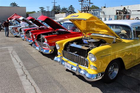 Covering Classic Cars : Classic Chevy Car Show at California Car Cover