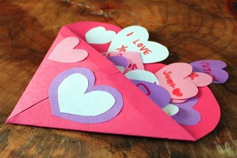 Construction paper heart envelope | Valentines card holder, Valentine ...