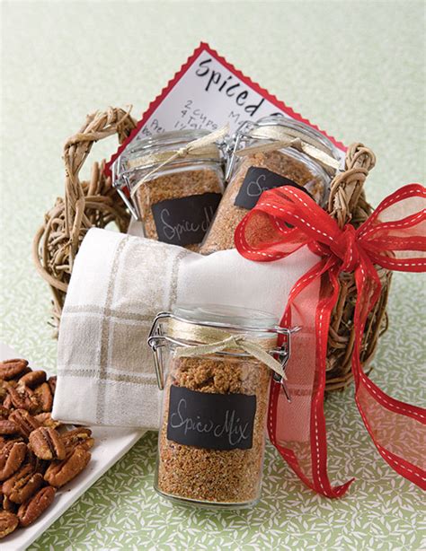 Spiced Pecans - TeaTime Magazine