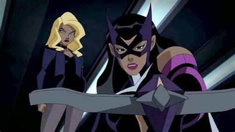 The Comics History of Black Canary and Huntress in BIRDS OF PREY - Nerdist