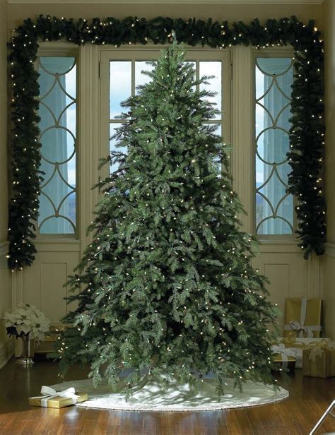 GKI Bethlehem 7-1/2-Foot Christmas Tree with 700 Warm-White Frosted ...