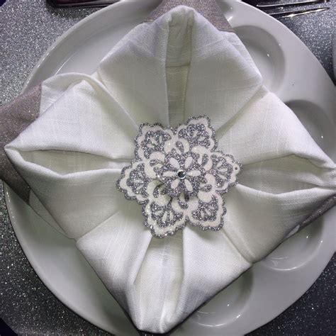 Snowflake napkin fold Christmas 2019, Family Christmas, Candlelight ...