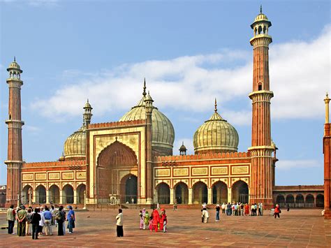 A day trip to Shahjahanabad (Old Delhi) - Delhi Private Day Tour ...