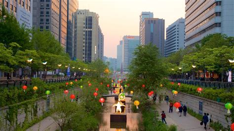 Cheonggyecheon Pictures: View Photos & Images of Cheonggyecheon