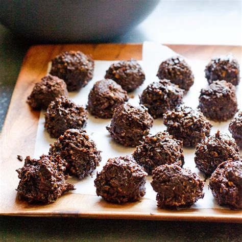 Healthy Chocolate Coconut Balls {Easy No Bake Treats} - iFoodReal.com