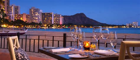 Azure Restaurant | Fine Dining Waikiki | Royal Hawaiian Resort