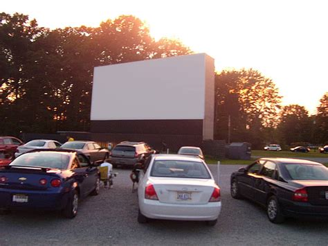 50 Best Drive-In Movie Theater Near Me in Every State in the USA - Tripelle